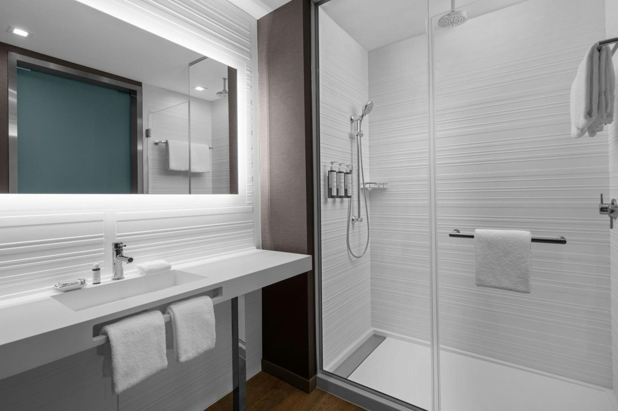 Ac Hotel By Marriott Clearwater Beach Extérieur photo